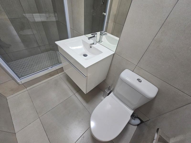 To Let 2 Bedroom Property for Rent in Table View Western Cape
